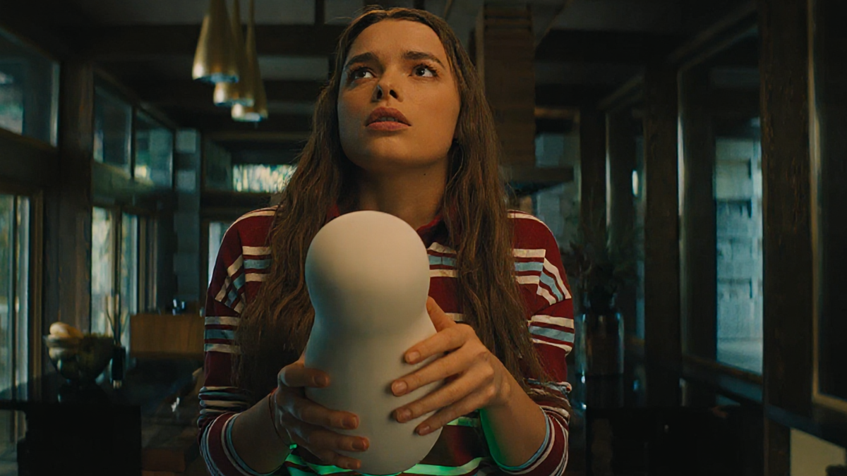 Смотри фильм Голосовой помощник в кинотеатре